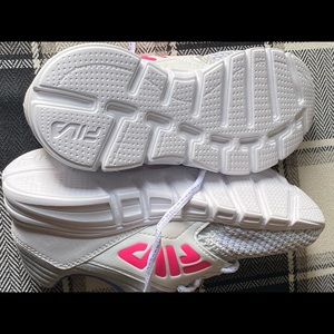 Girls Fila Shoes,